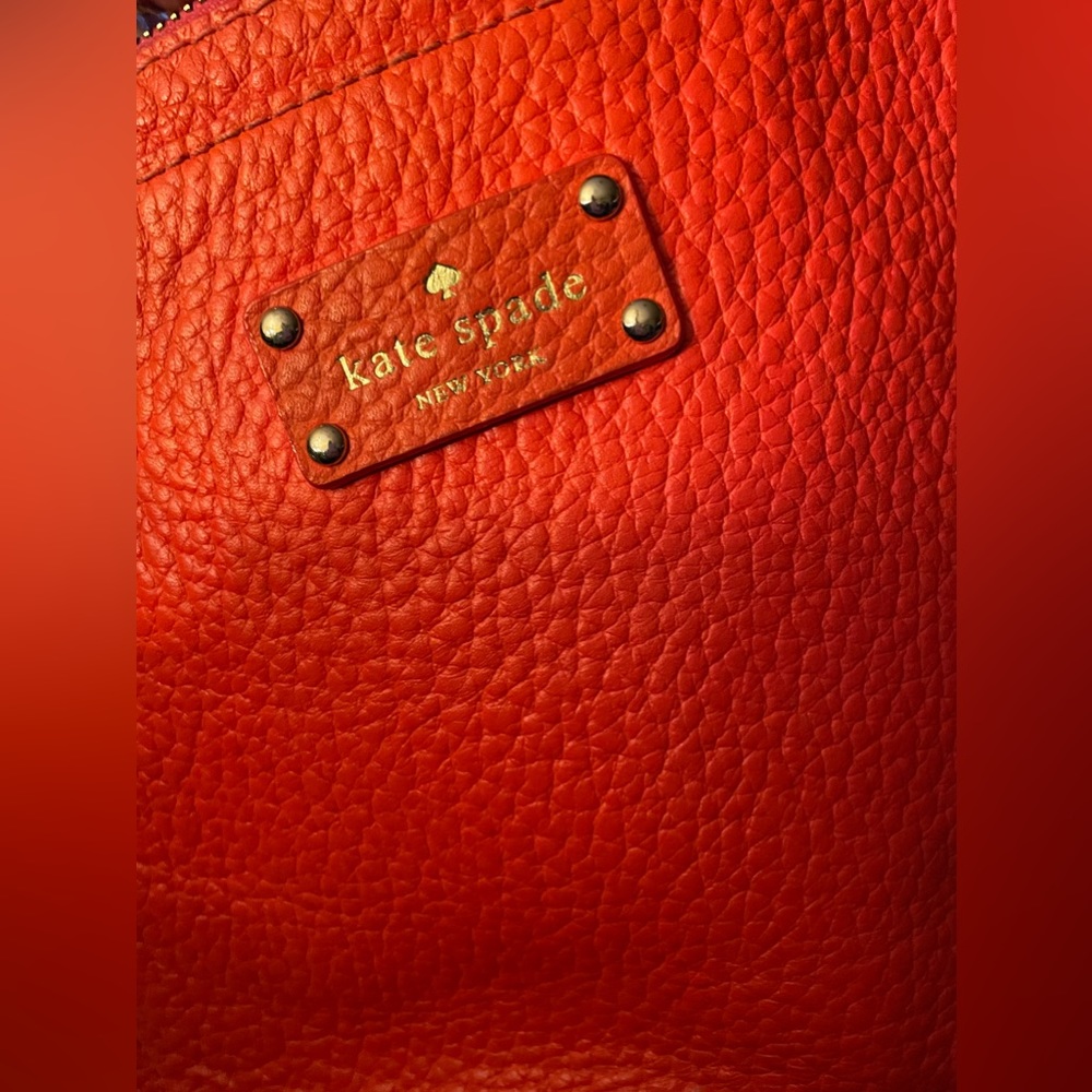 Kate Spade Grove Court Jordon Crossbody purse NY pebbled leather iPad case - Picture 7 of 7